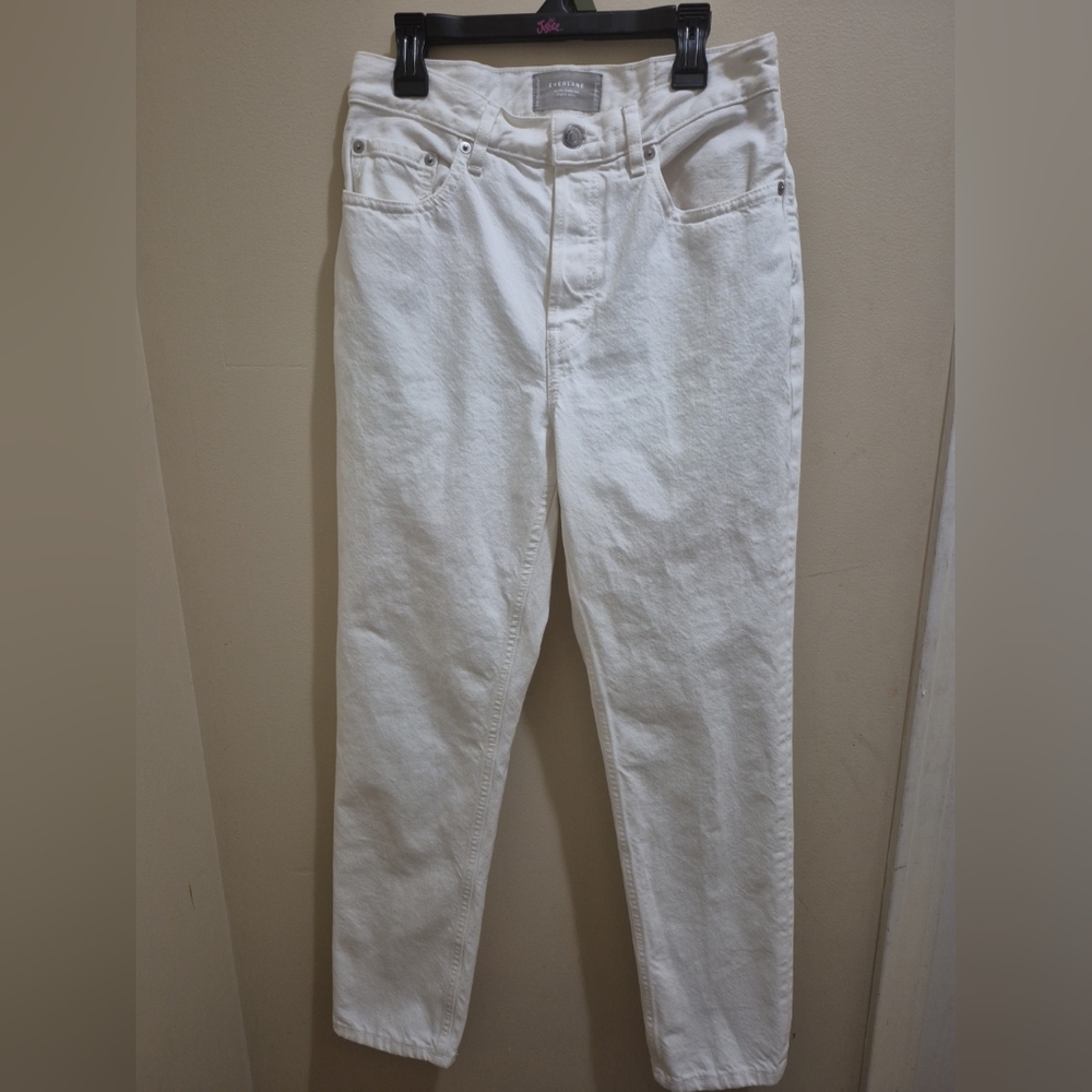 Everlane Organic Cotton Cheeky Jeans in Cream